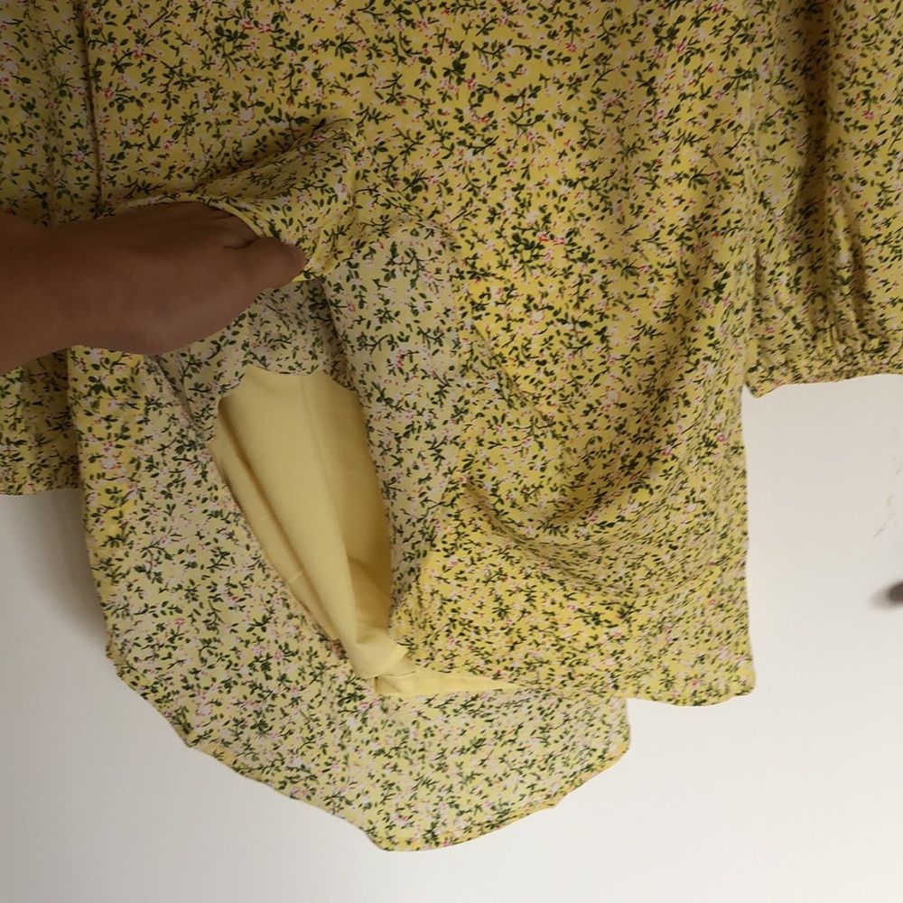 COPY - Commense. Brand new w tags. Backless floral summer teatime outfit. Size … - Picture 8 of 8